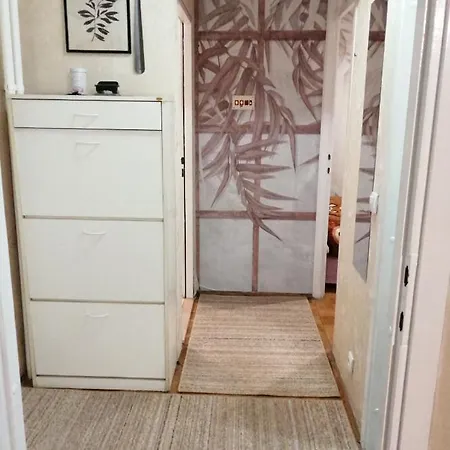 Star Apartment *