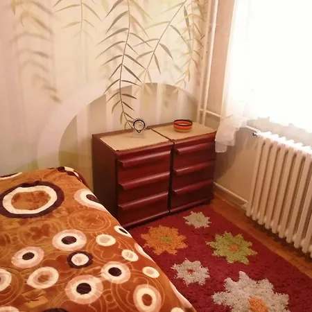 Star Apartment *